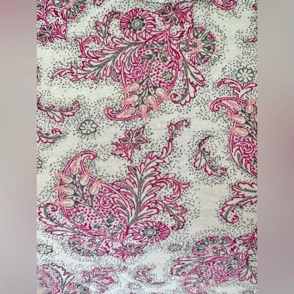 American Eagle Outfitters - Flowy Pink Paisley Racerback Tank - sleeveless - Picture 4 of 6